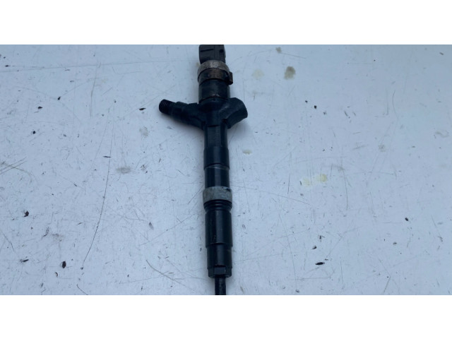 Vstřikovač 2367030030   Toyota Hiace (H200)  pro naftový motor 2.5  