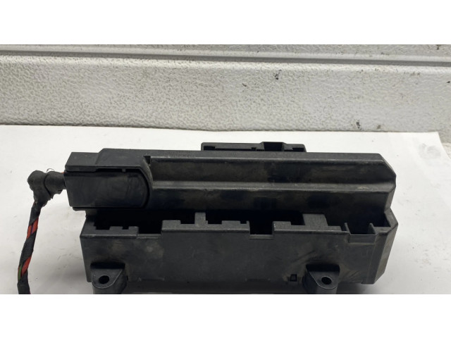   Pojistková skříňka 690058303   BMW 7 E65 E66 2006