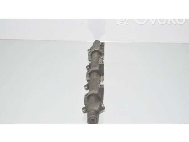 Vstřikovací lišta F00R000224   BMW 7 E38  pro naftový motor 3.9 E38 740d M67 D39 (398D1) 3,9 L 1 
