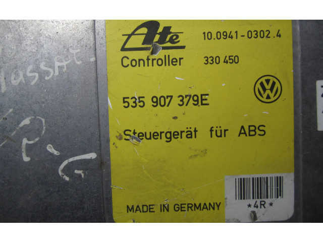 Блок управления АБС 535907379E, 330450   Volkswagen PASSAT B3