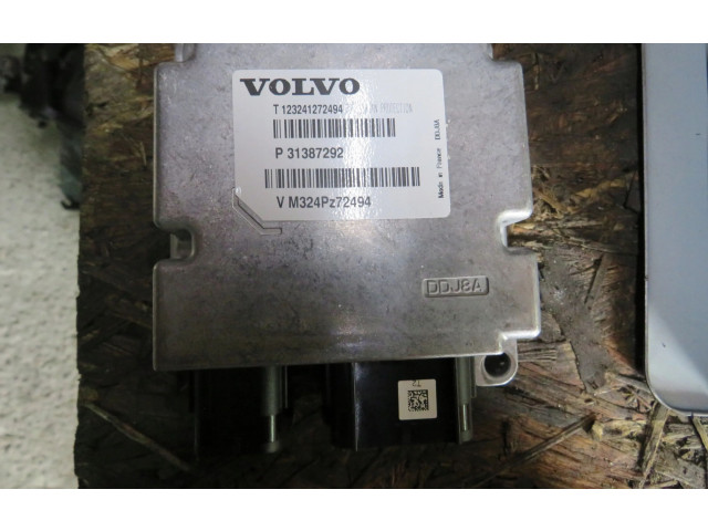 Блок подушек безопасности P31387292   Volvo V40