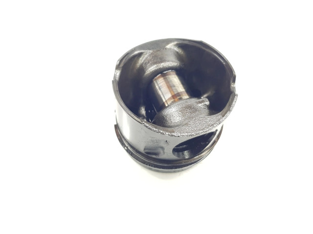 Píst PISTON306DT, 306DT   Land Rover Range Rover Sport L494     
