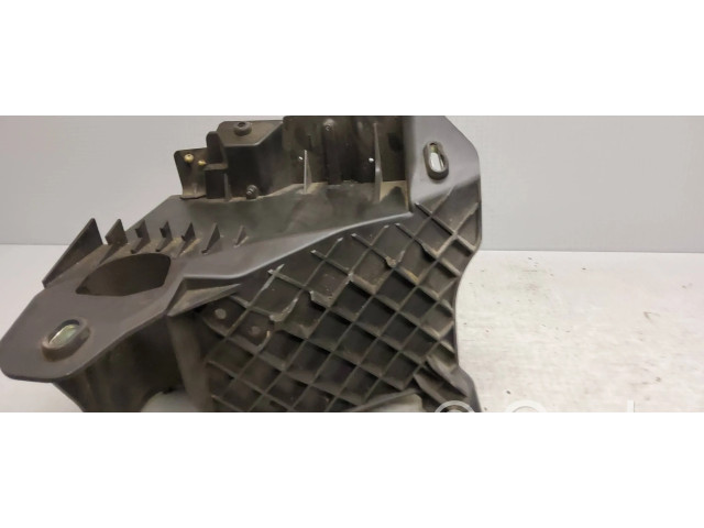 Блок предохранителей  04692263AD   Jeep Grand Cherokee    