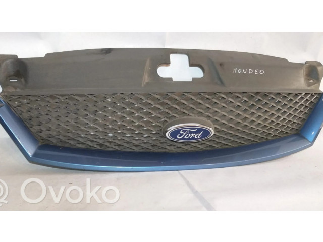 Передняя решётка Ford Mondeo Mk III 2000-2007 года 1S718B271A      