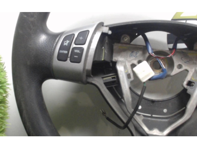Volant Suzuki Swift 2005   