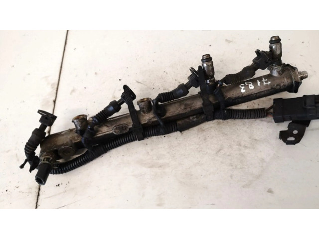 Топливная рампа cb1682851   Fiat Stilo 1.6 