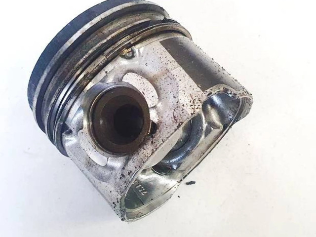 Píst 75l1014   Peugeot 207  pro naftový motor 1.6  