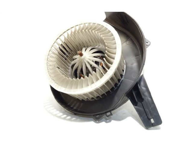 Вентилятор печки    6R1819015A   Audi A1