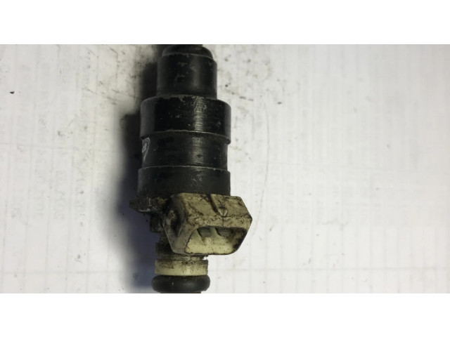 Vstřikovač 0280150208   BMW 3 E30  pro benzínový motor 0.0  