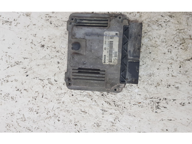 Блок управления двигателя 0281013409   Opel Vectra C