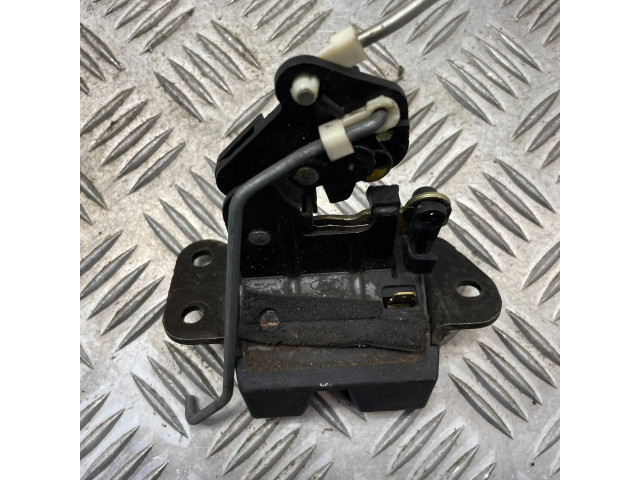 Замок багажника     Hyundai Tucson JM 2004-2009 года