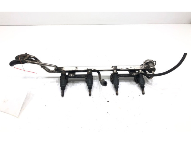 Топливная рампа 06A133681F   Volkswagen Sharan  