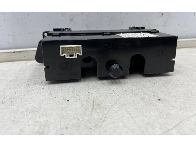 Дисплей    69137865   Mitsubishi Colt