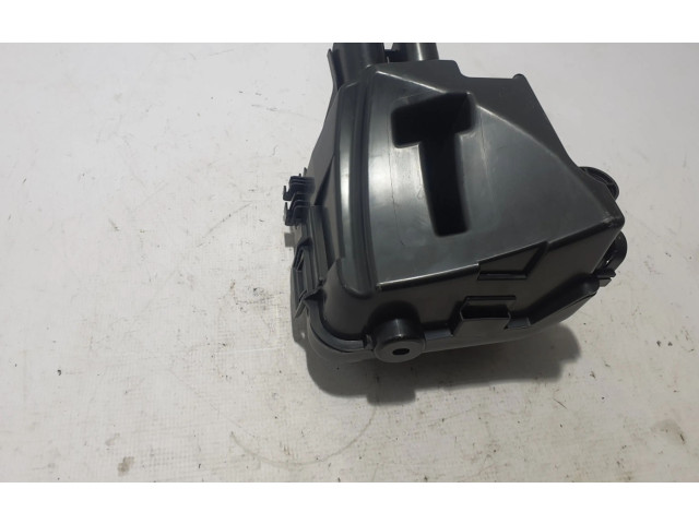 Блок предохранителей  243803298R   Renault Arkana    