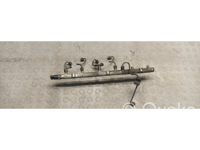 Vstřikovací lišta 0445216002   BMW 5 E39  pro naftový motor 3.0  