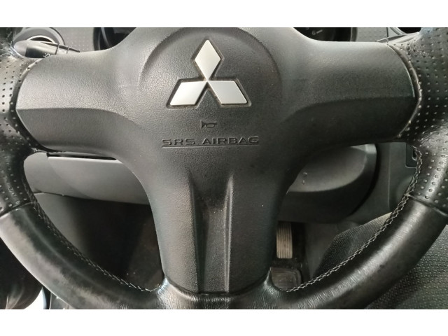 Подушка безопасности пассажира    Mitsubishi Colt