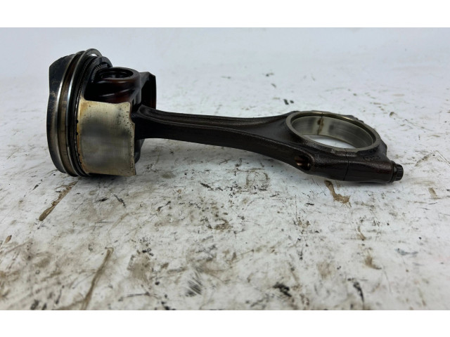 Píst R6EH   Audi A6 S6 C7 4G    Ctu 