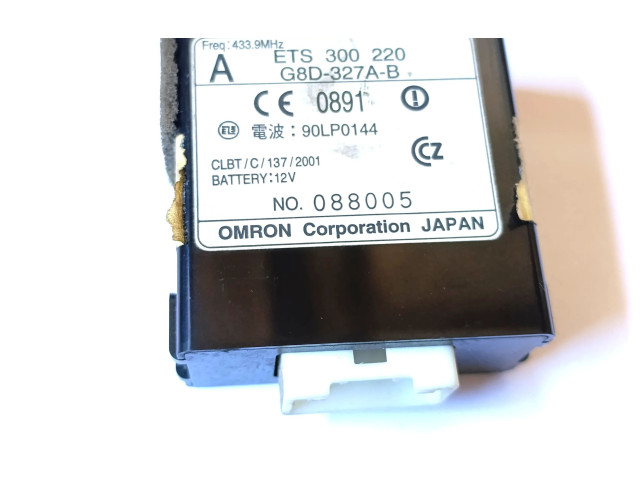 Блок управления G8D327AB   Mazda MPV II LW