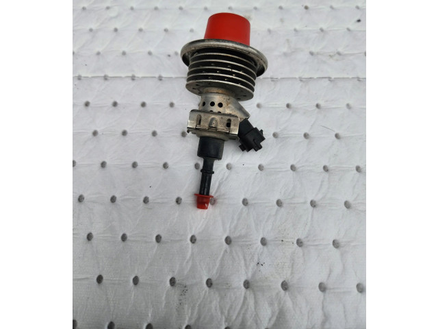 Vstřikovač 4G0131113   Audi A7 S7 4G     