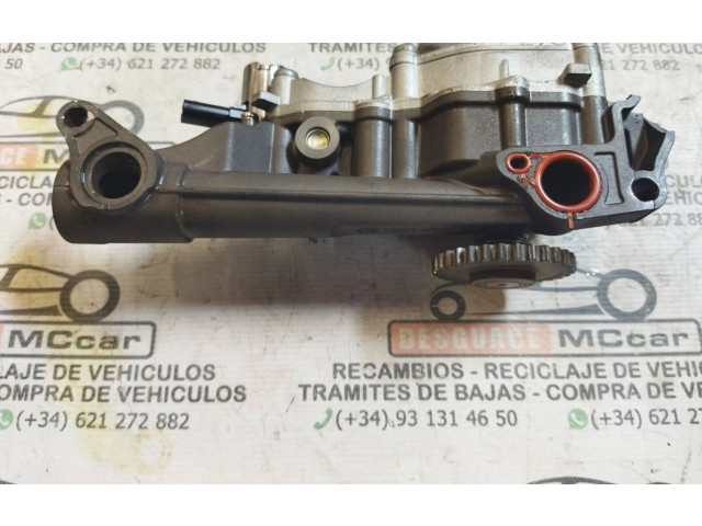 Масляный насос   A2701800000, R2701810701  Mercedes-Benz GLA W156 