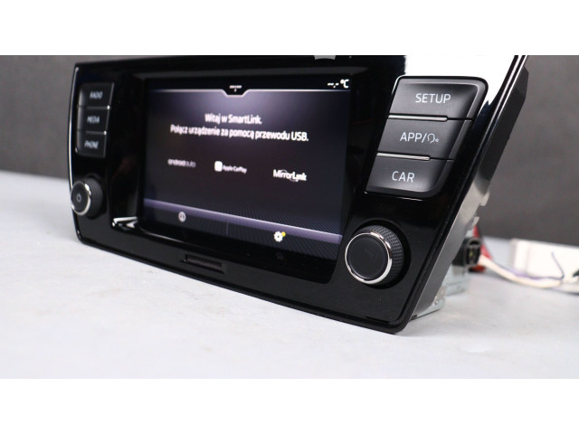 Радио/ проигрыватель CD/DVD / навигация 6V0035869J   Skoda Fabia Mk3 (NJ)