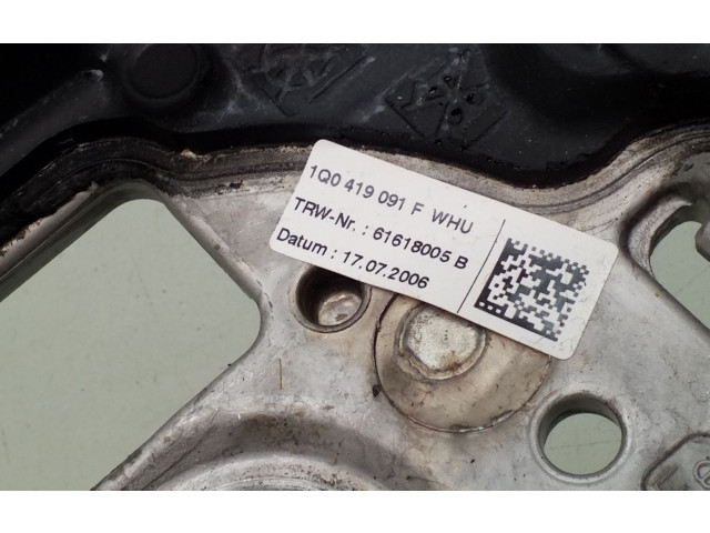 Руль Volkswagen Golf Plus  2005 - 2013 года 1Q0419091F, 1K0419081M      