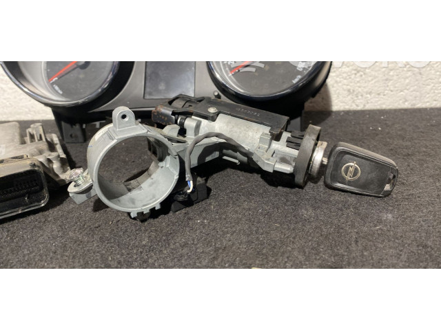 Řídící jednotka 55579447   Opel Zafira C 2013