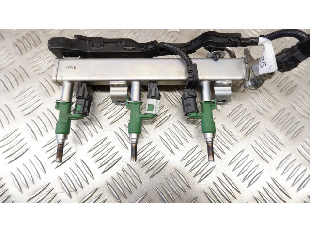 Vstřikovač 82125K0030, 8945833041   Toyota Yaris XP210     