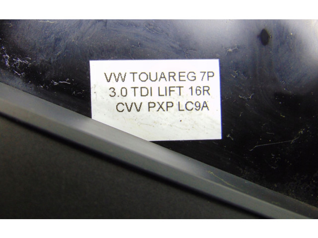 Панель приборов 7P6920983R   Volkswagen Touareg II       