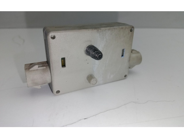 Блок управления 699009003-21367510   BMW X3 E83