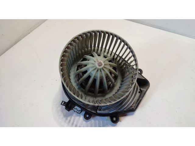 Вентилятор печки    8D1820021, 740221233F   Audi A4 S4 B5 8D