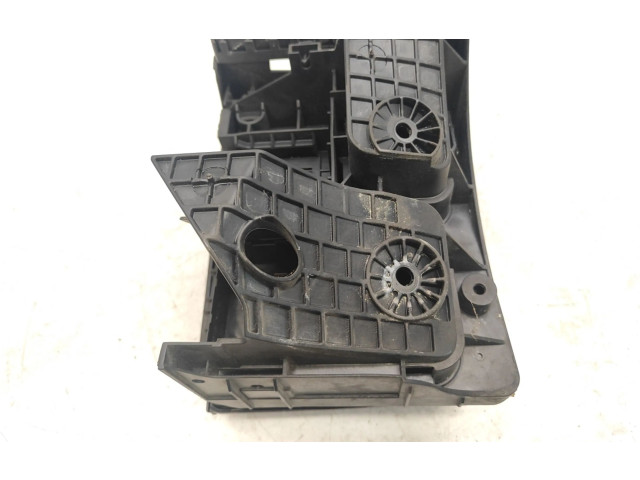 Блок предохранителей  1K0937629A, 1K0937132F   Volkswagen Golf Plus    