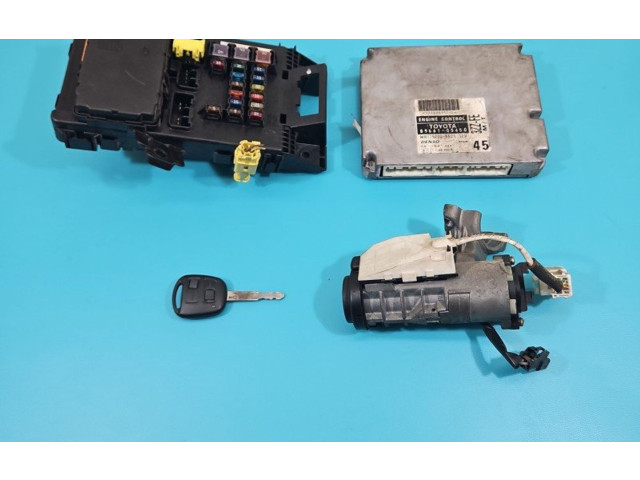 Řídící jednotka 89661-05450, IMPRK1425122   Toyota Avensis T220 2001