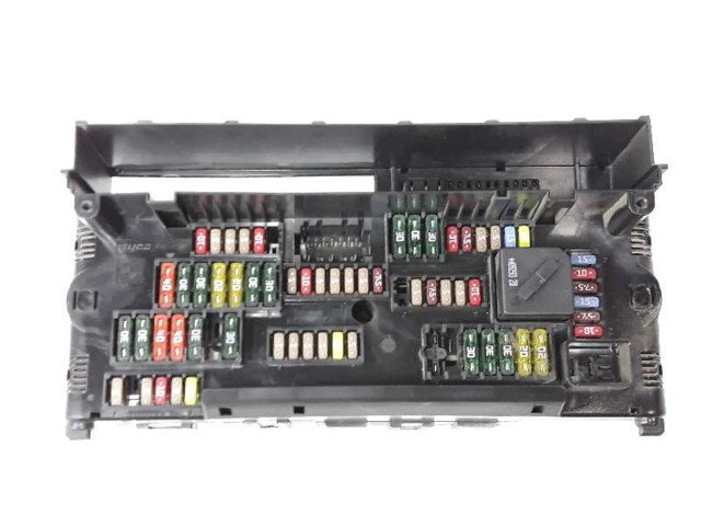 Блок предохранителей 61149210861   BMW 5 GT F07    