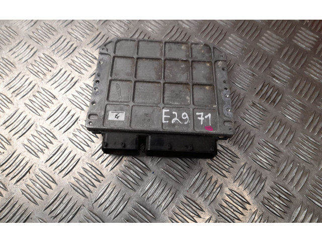 Блок управления двигателя 8966176011, E2971   Lexus CT 200H