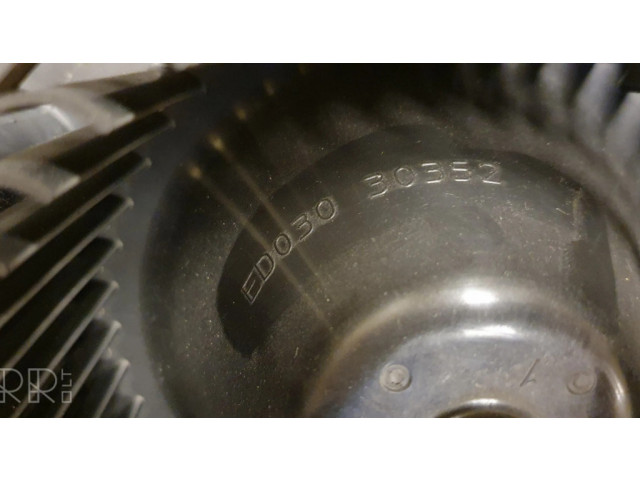 Вентилятор печки    ED03030352   Nissan Primera