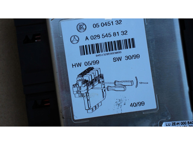   Pojistková skříňka MERCEDE0285458132   Mercedes-Benz S W220 2000