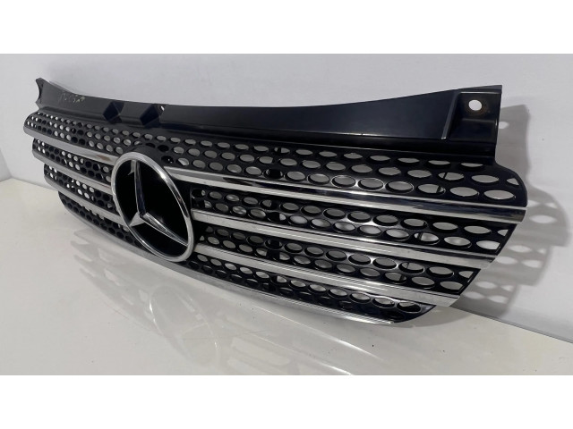 Передняя решётка Mercedes-Benz Vito Viano W638 1996-2003 года A6398800285      