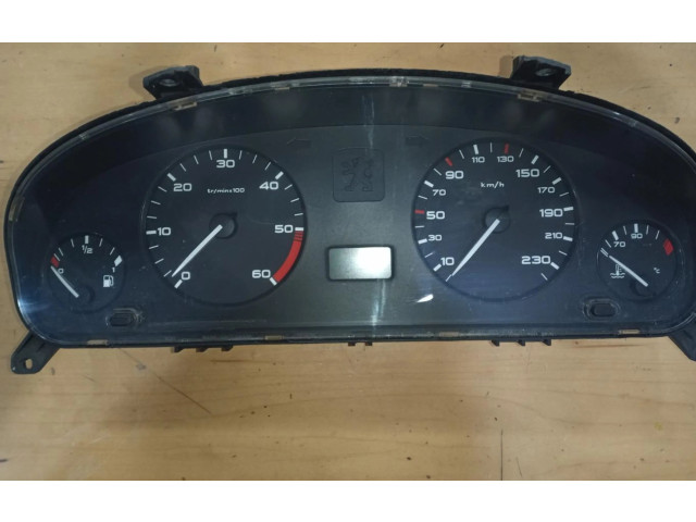 Přístrojová deska  Peugeot 406  9630372780  