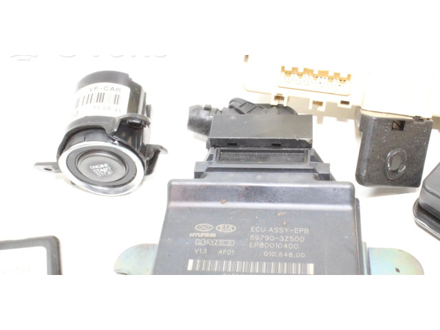 Řídící jednotka 0281018050, 391202A206   Hyundai i40 2011