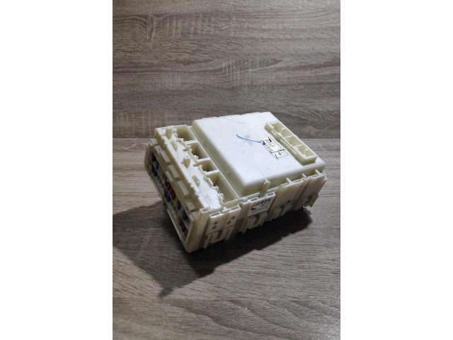 Блок предохранителей 307190321, 9139   Toyota Prius (XW20)    