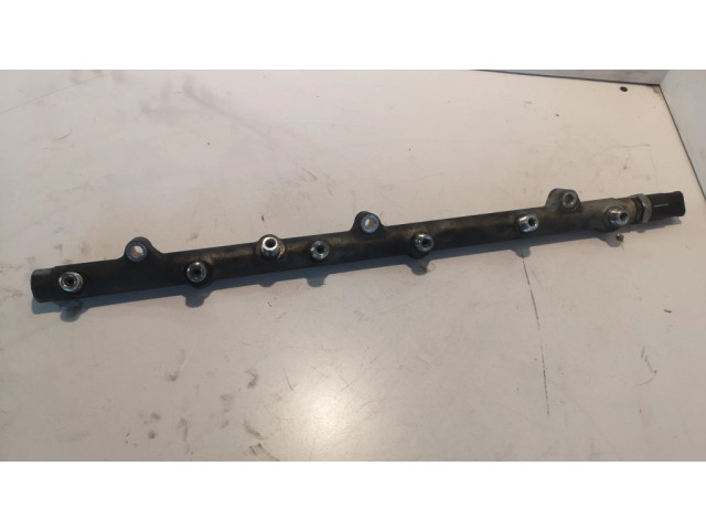 Vstřikovací lišta 0445216002, 0281002475   BMW 5 E39  pro naftový motor 2.5 25 6D1 
