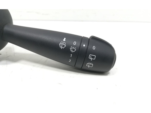 Переключатель дворников 8201168008   Renault Sandero I
