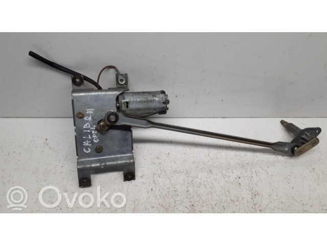 Моторчик заднего дворника 90355863    Opel Calibra