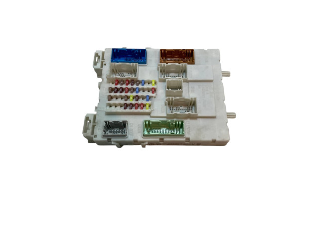 Блок предохранителей 31394963, 35422642   Volvo V40 Cross country    