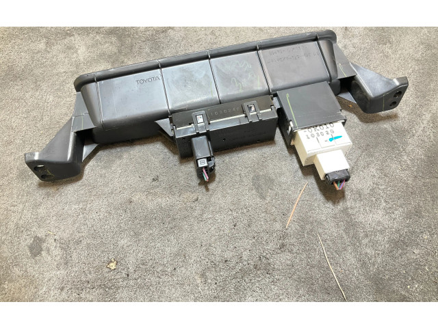 Дисплей    839100K010, 83910   Toyota Hilux (AN10, AN20, AN30)