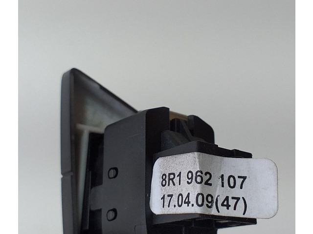 Радиатор интеркулера 8R1962107, 68890   Audi Q5 SQ5