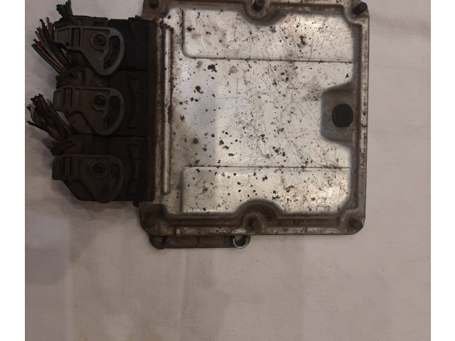 Řídící jednotka 8200211726, 0281011103   Renault Espace -  Grand espace IV 2004