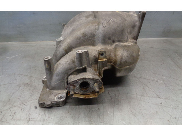 Всасывающий коллектор 140107Y040   Nissan Altima