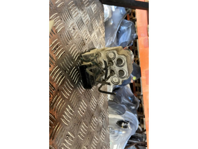 Jednotka ABS 8200963331   Renault Trafic II (X83) 2006